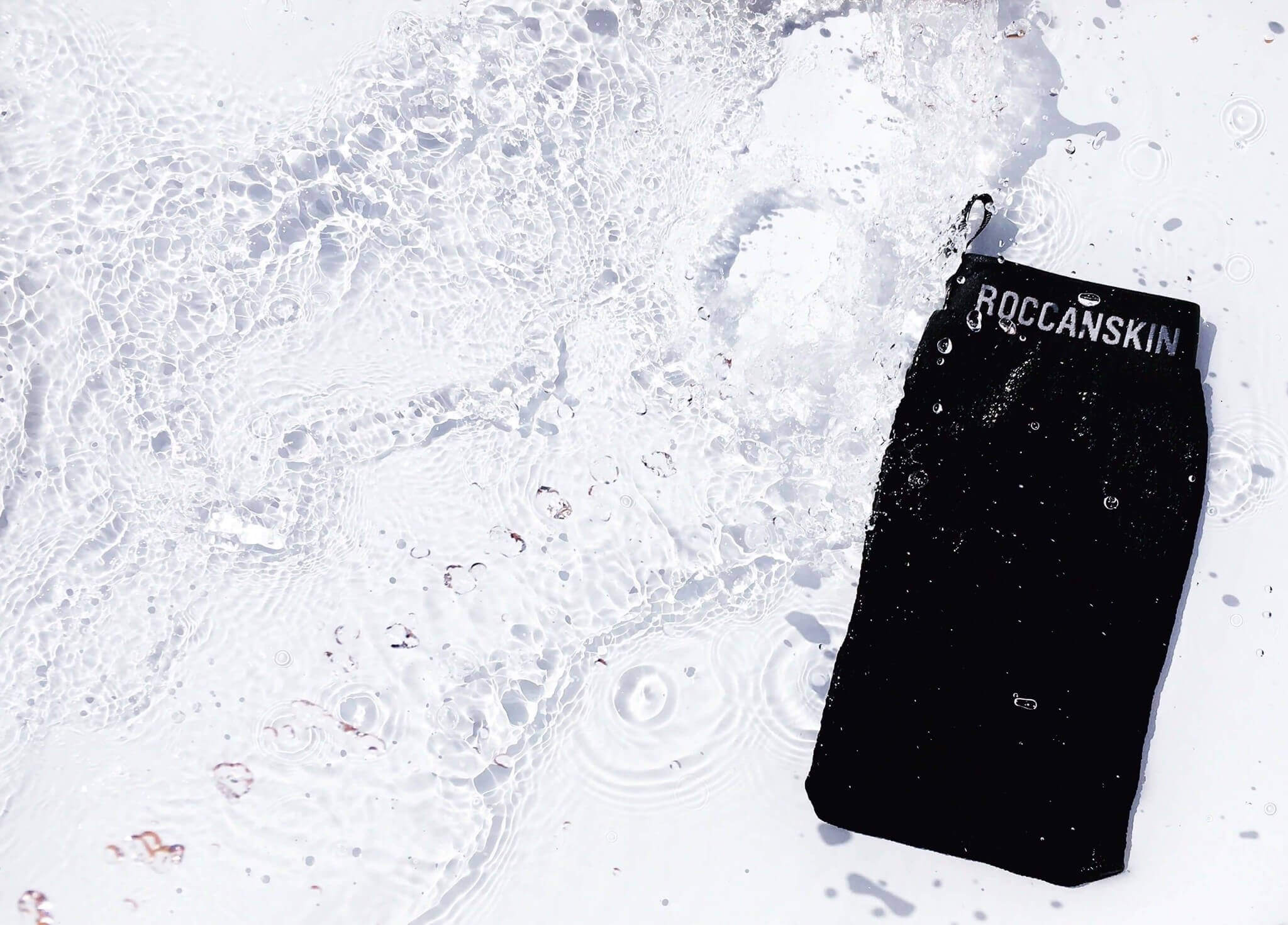 exfoliating glove roccanskin best exfoliating mitt luxurious exfoliator body scrubber Korean exfoliating body buffer best exfoliating shower glove bath mitt dead skin exfoliator 